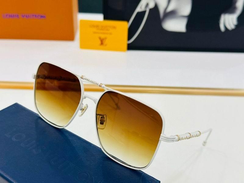 LV Sunglasses 549